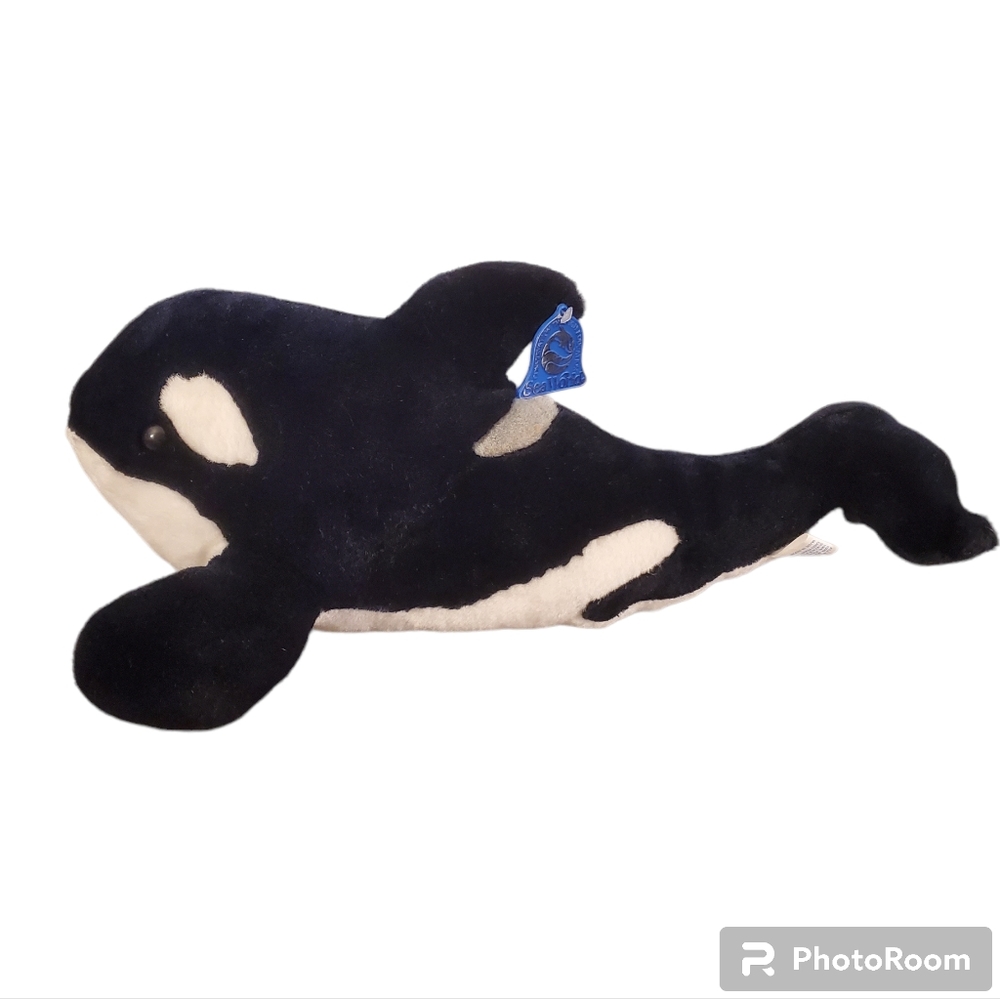 NWT Sea World Shamu Large Plush